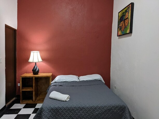 Imagen de la habitación del Hotel My Family In Monterrey Hostel. Foto 17