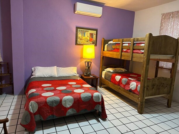 Imagen de la habitación del Hotel My Family In Monterrey Hostel. Foto 19