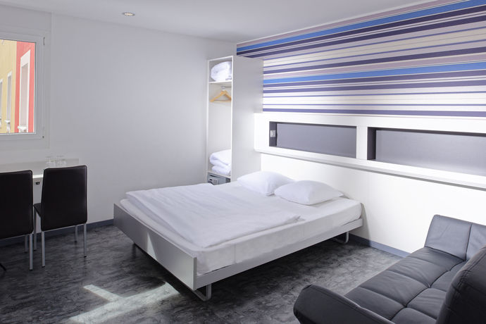 Imagen del bar/restaurante del Hotel My, Givisiez. Foto 4