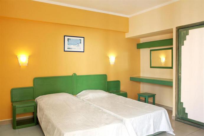 Imagen de la habitación del Hotel My Holidays Praia Da Rocha. Foto 3