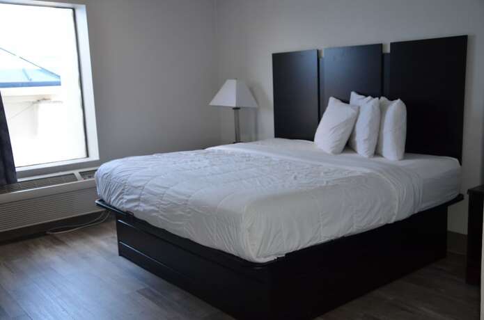 Imagen de la habitación del Hotel My Home and Suites Covington. Foto 18