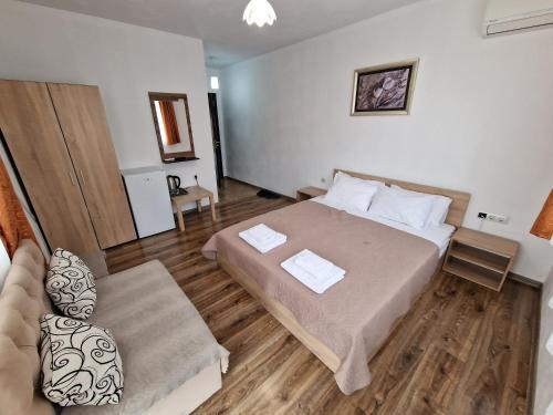Imagen de la habitación del Hotel My House, Kardzhali. Foto 20