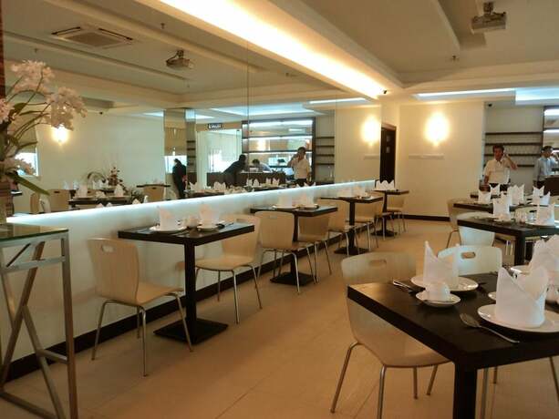 Imagen del bar/restaurante del Hotel My Inn Lahad Datu. Foto 22