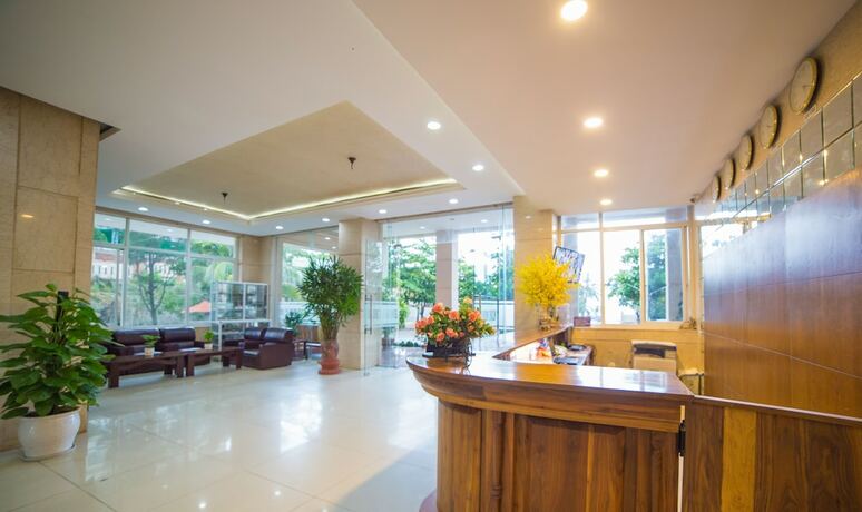 Imagen general del Hotel My Khe 2 Da Nang Seafront. Foto 7