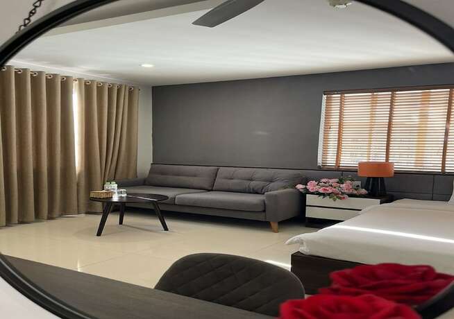 Imagen de la habitación del Hotel My Khe 2 Da Nang Seafront. Foto 14