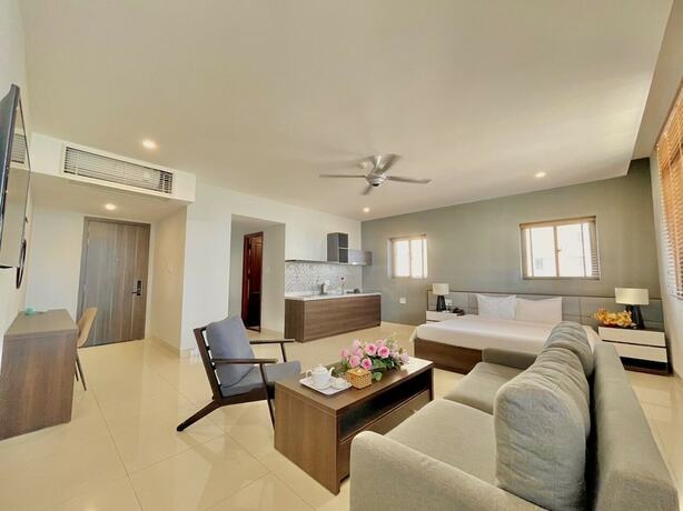 Imagen de la habitación del Hotel My Khe 2 Da Nang Seafront. Foto 26