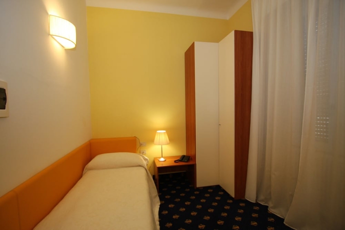 Imagen de la habitación del Hotel My Milano. Foto 7