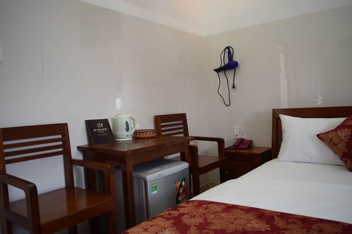 Imagen de la habitación del Hotel My Ngoc. Foto 6