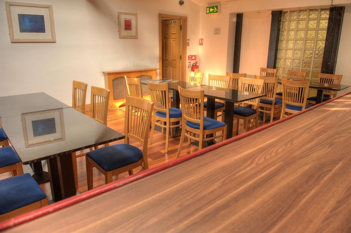 Imagen del bar/restaurante del Hotel My Place, Dublín. Foto 4