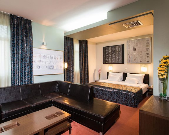 Imagen de la habitación del Hotel My Place Hotel. Foto 9