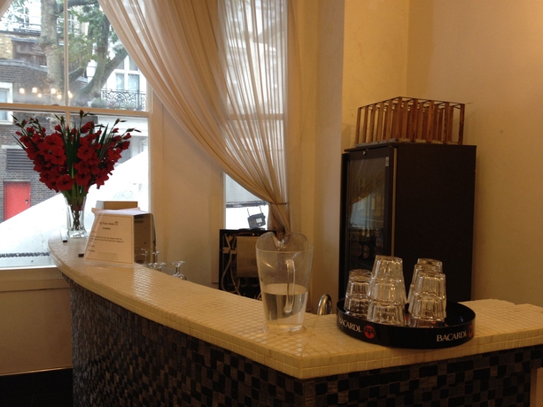 Imagen de los interiores del Hotel My Place, Londres. Foto 8