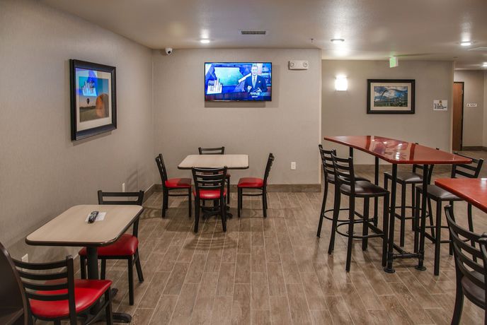 Imagen del bar/restaurante del Hotel My Place - Overland Park. Foto 2