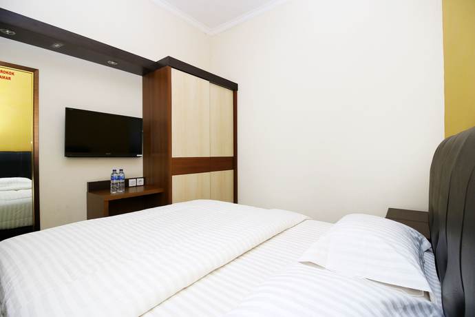 Imagen de la habitación del Hotel My Residence Cirebon. Foto 9
