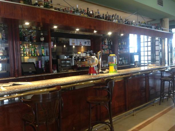 Imagen del bar/restaurante del Hotel My Rooms City Hotel Camino de Santiago. Foto 2