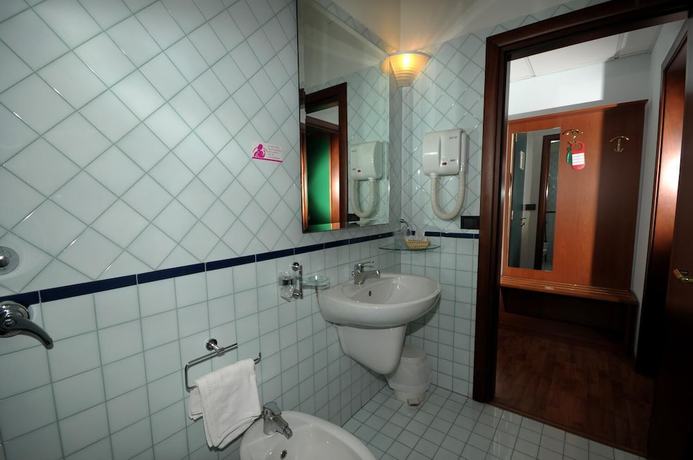 Imagen de la habitación del Hotel My Suite. Foto 4