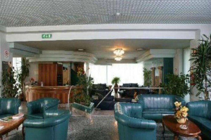 Imagen de los interiores del Hotel My Suite. Foto 19