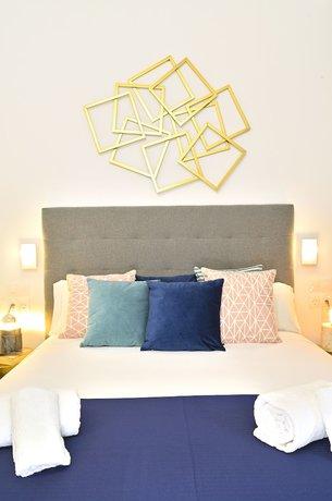 Imagen de la habitación del Hotel MyFlats Luxury Downtown. Foto 13