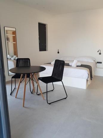 Imagen de la habitación del Hotel MyLithos Suites. Foto 4