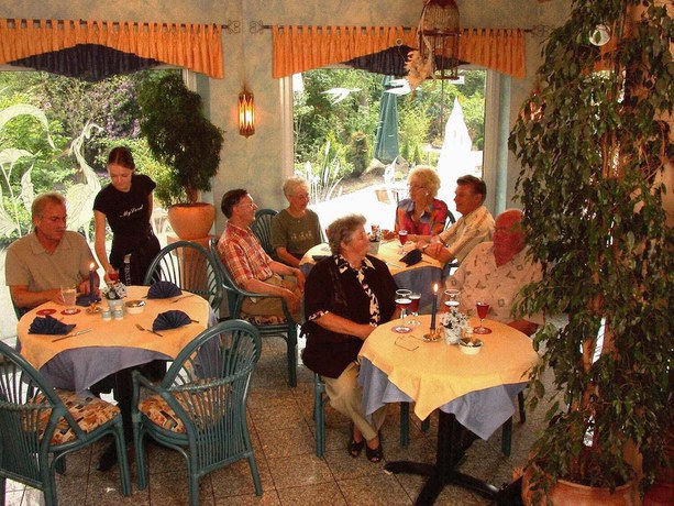 Imagen del bar/restaurante del Hotel MyLord. Foto 2