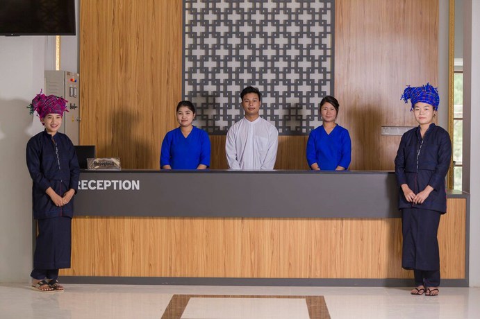 Imagen de los interiores del Hotel Mya Yar Pin. Foto 18