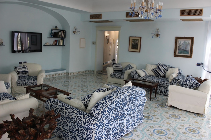 Imagen de los interiores del Hotel Myage. Foto 16