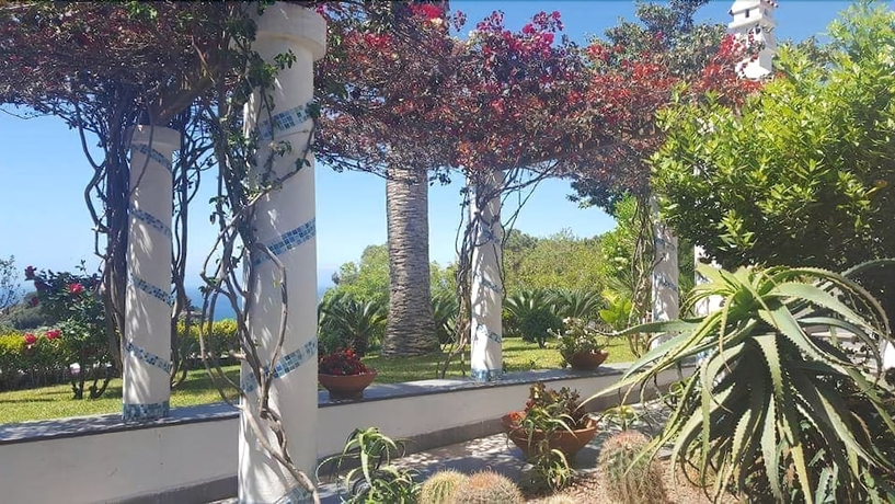 Imagen de los exteriores del Hotel Myage. Foto 14