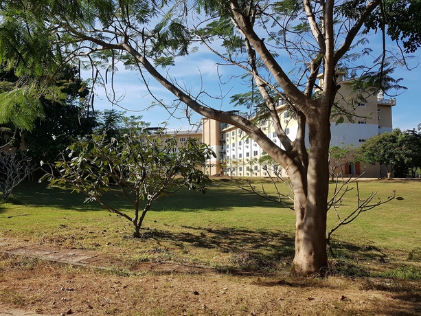 Imagen de los exteriores del Hotel Myat Nan Yone. Foto 13