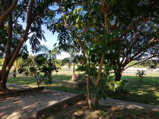 Imagen de los exteriores del Hotel Myat Nan Yone. Foto 14