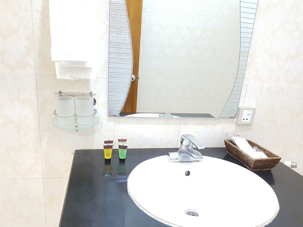 Imagen de la habitación del Hotel Myat Nan Yone. Foto 10