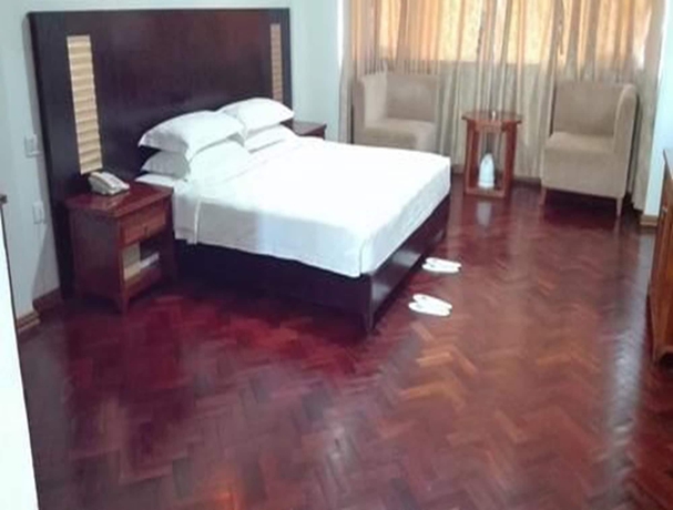 Imagen de la habitación del Hotel Myat Thinzar. Foto 8