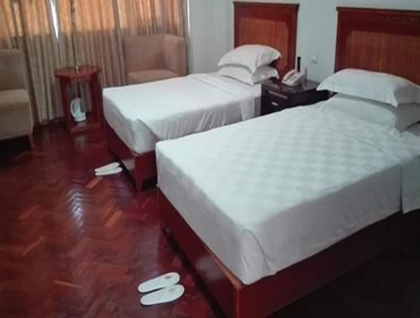 Imagen de la habitación del Hotel Myat Thinzar. Foto 9