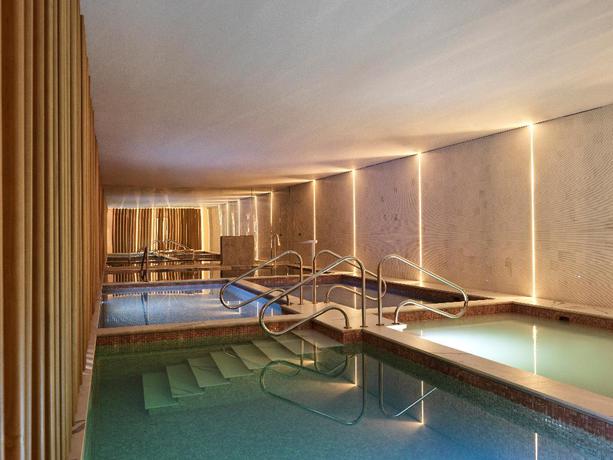 Imagen de la piscina del Hotel Myconian Kyma - Design Hotels. Foto 21