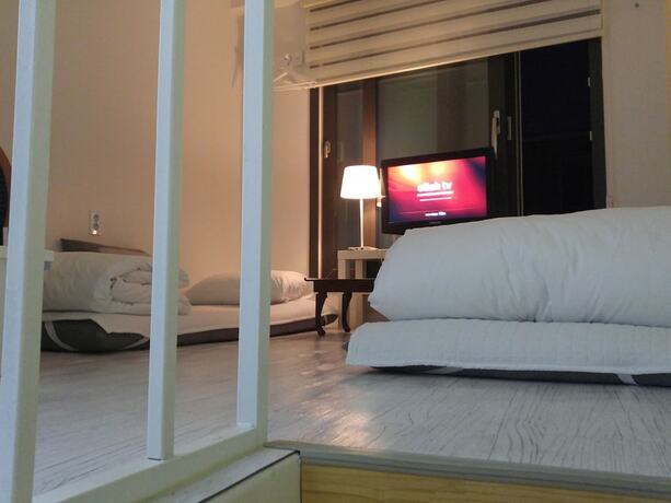 Imagen general del Hotel Myeongdong Artmonstay Guesthouse. Foto 8