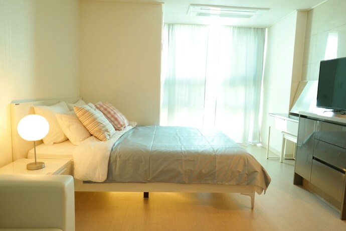 Imagen de la habitación del Hotel Myeongdong Studio. Foto 9