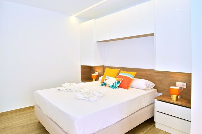 Imagen de la habitación del Hotel Myflats Luxury Old Town. Foto 16