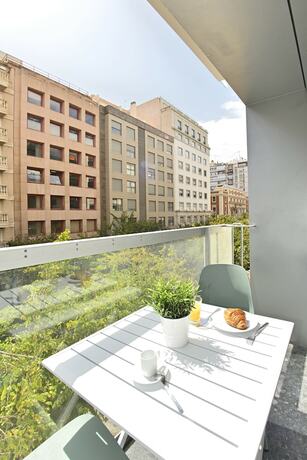 Imagen de la habitación del Hotel Myflats Rambla Collection. Foto 14