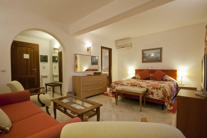 Imagen general del Hotel Mykonos Adonis. Foto 11