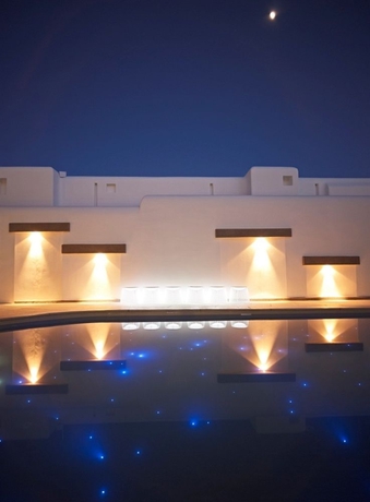 Imagen de la piscina del Hotel Mykonos Ammos. Foto 15