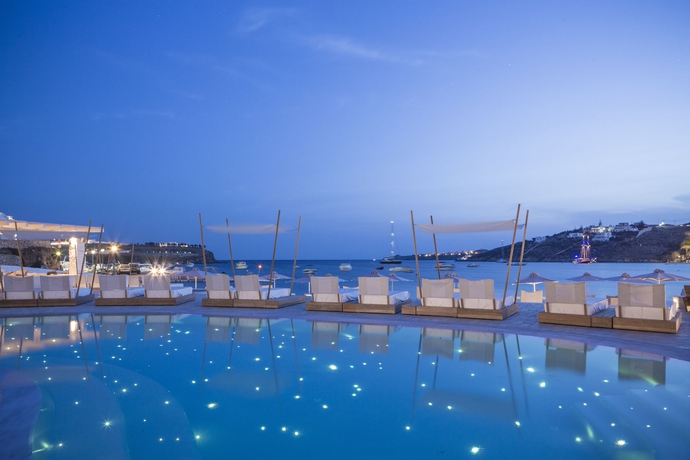 Imagen de la piscina del Hotel Mykonos Blanc. Foto 16
