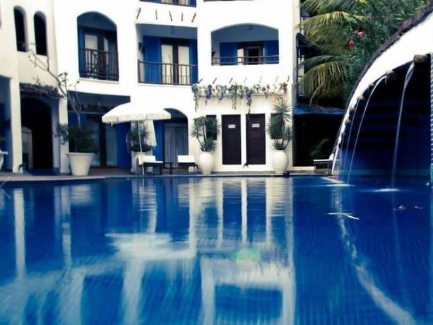 Imagen de la piscina del Hotel Mykonos Blu. Foto 15