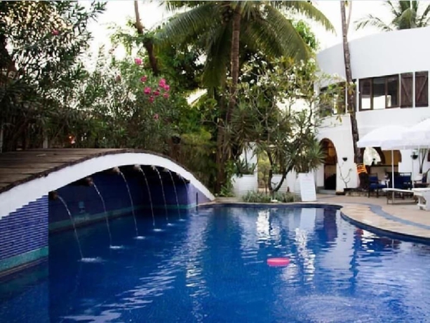 Imagen de la piscina del Hotel Mykonos Blu. Foto 16