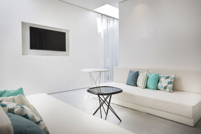 Imagen de la habitación del Hotel Mykonos Dove Beachfront. Foto 2