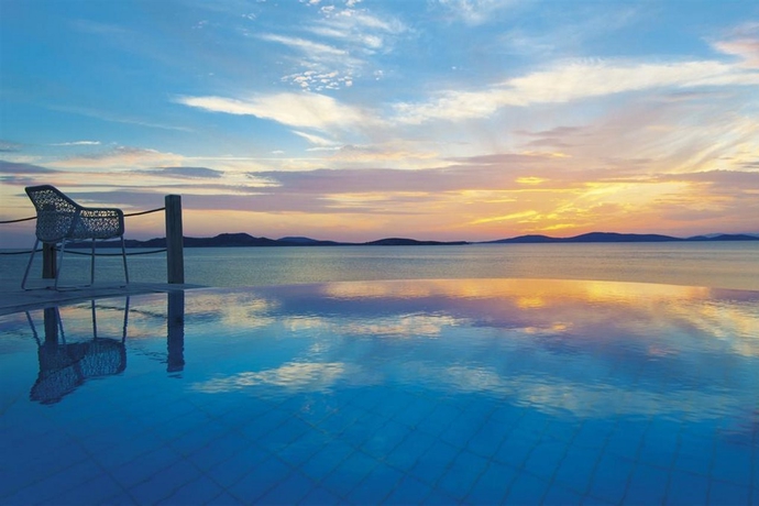 Imagen general del Hotel Mykonos Grand and Resort. Foto 6