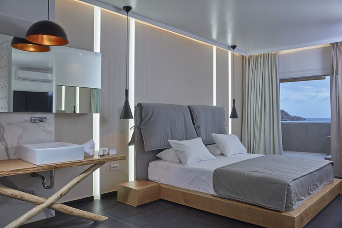 Imagen de la habitación del Hotel Mykonos Kosmoplaz Beach Resort. Foto 3