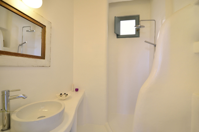 Imagen de la habitación del Hotel Mykonos Pantheon. Foto 2