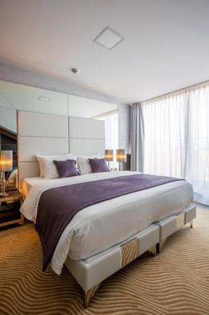 Imagen de la habitación del Hotel Myo Wenceslas. Foto 8