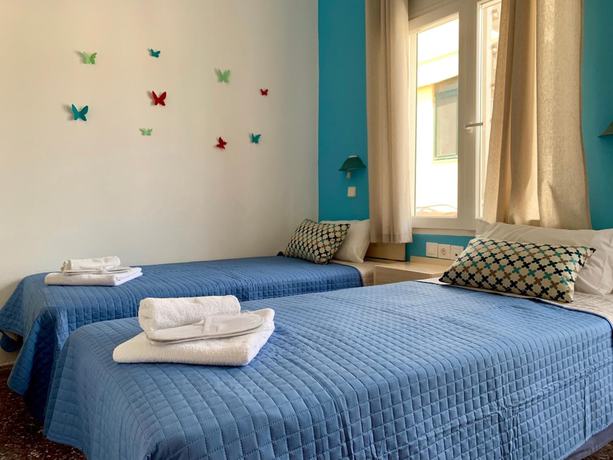 Imagen de la habitación del Hotel Myrtos. Foto 11