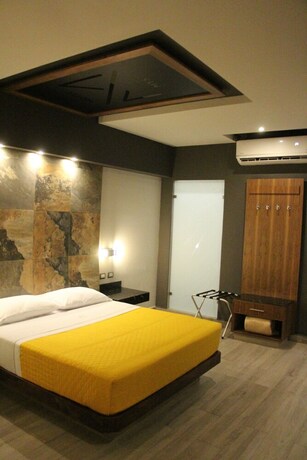 Imagen de la habitación del Hotel Myst. Foto 20