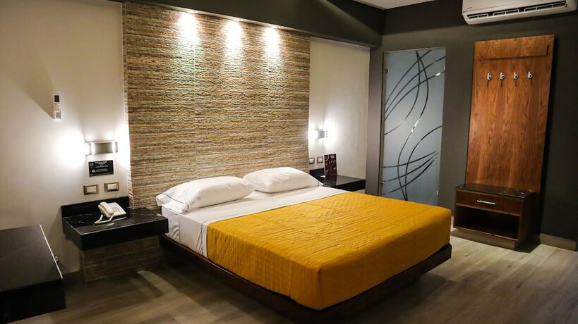 Imagen de la habitación del Hotel Myst. Foto 21