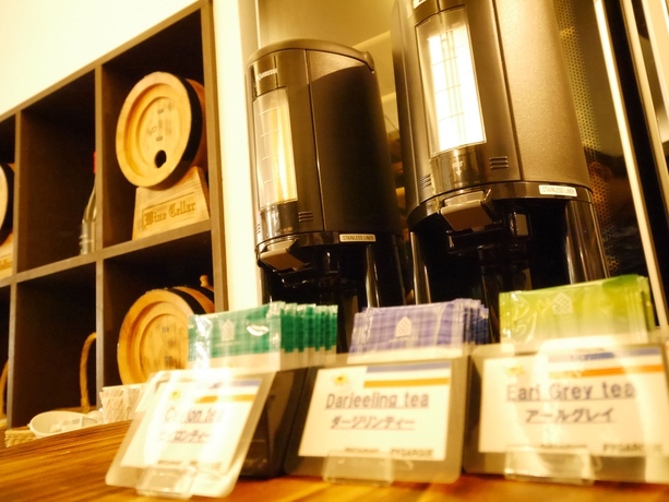 Imagen del bar/restaurante del Hotel Mystays Kameido. Foto 2